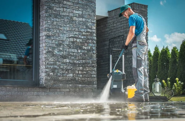 patio cleaning